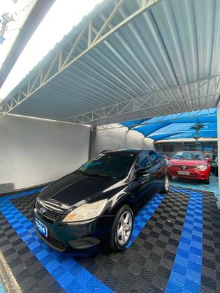 FORD FOCUS 1.6 GL 8V FLEX 4P MANUAL